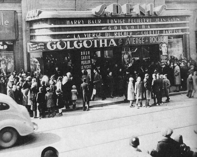 La marquise d'un cinéma au cours des années 30