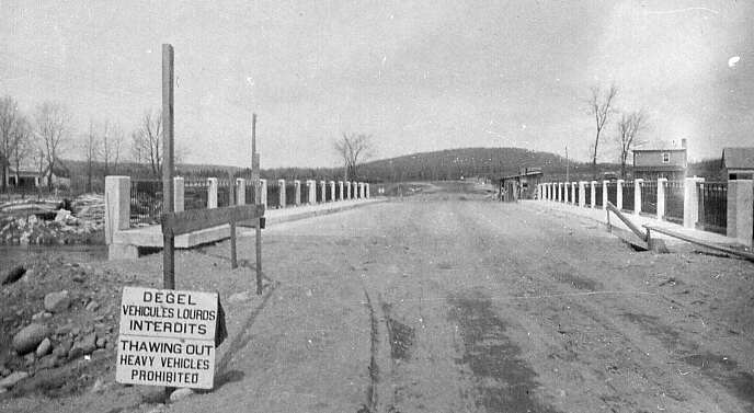 Pont du lac des Écorces à Campbell-Est en 1947