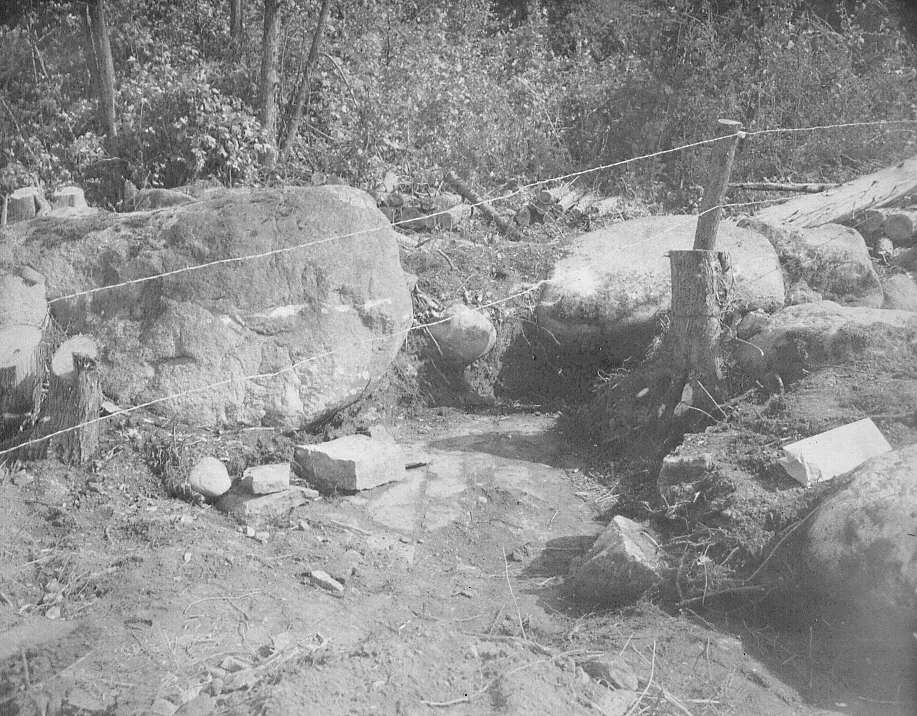 Fouilles archéologiques : Thomas E. Lee tente de retracer les vestiges du combat du Long-Sault à Hawksberry (Île Perrot) en 1961(2)