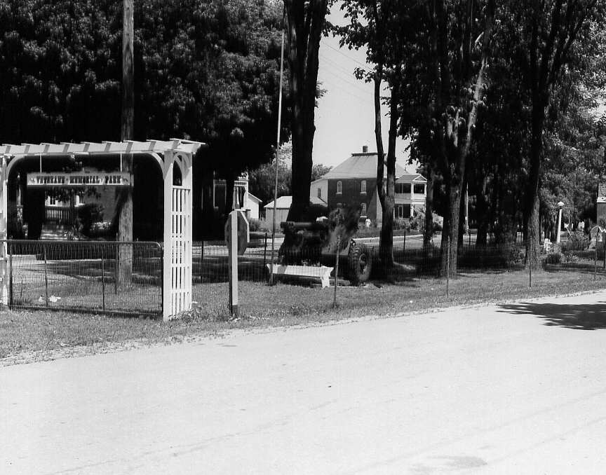 Le Bristol War Memorial Park dans le comté de Pontiac en 1962