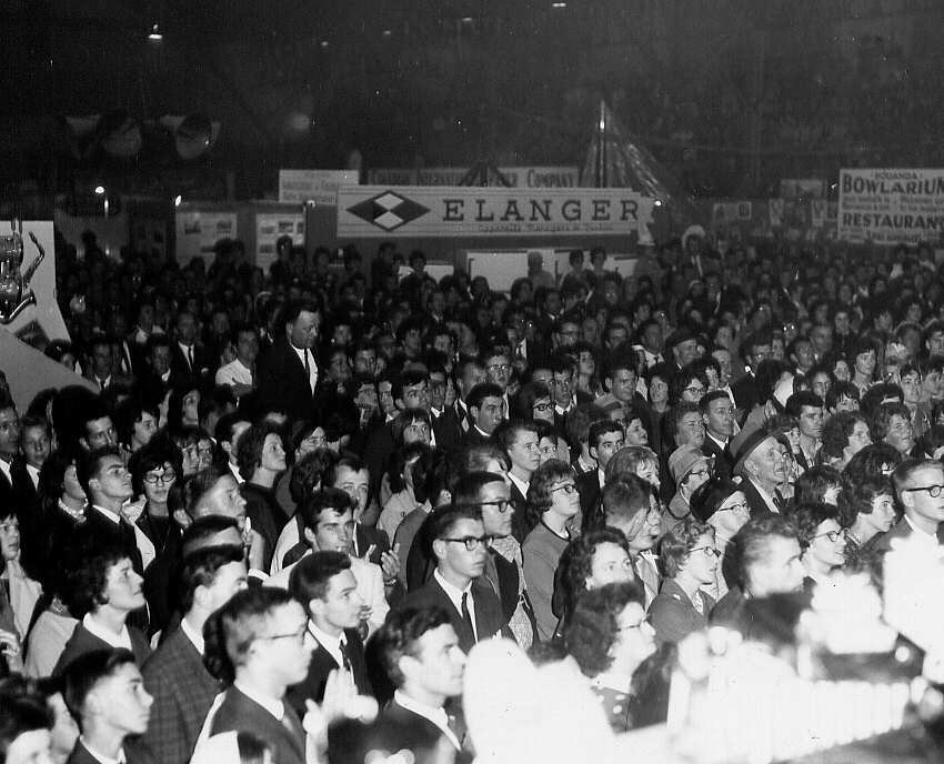 Rassemblement lors de l'exposition de Rouyn en 1962