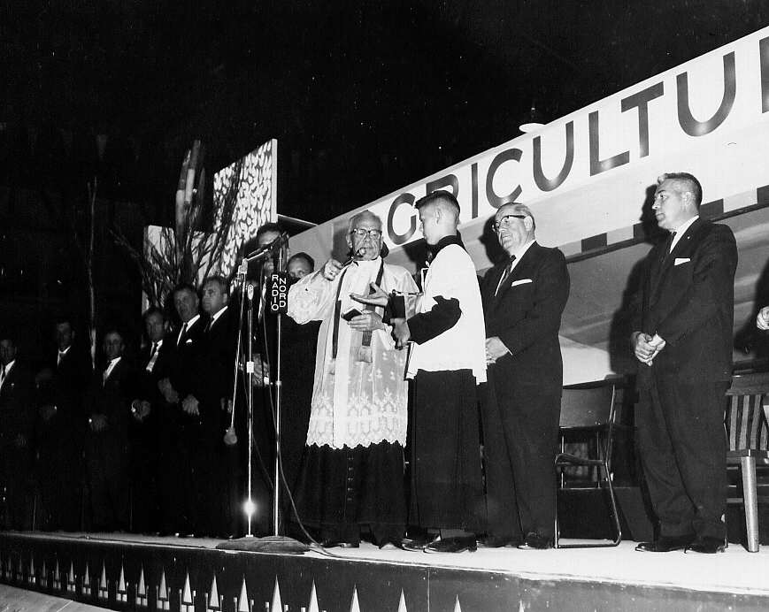 Bénédiction lors de l'exposition de Rouyn en 1962