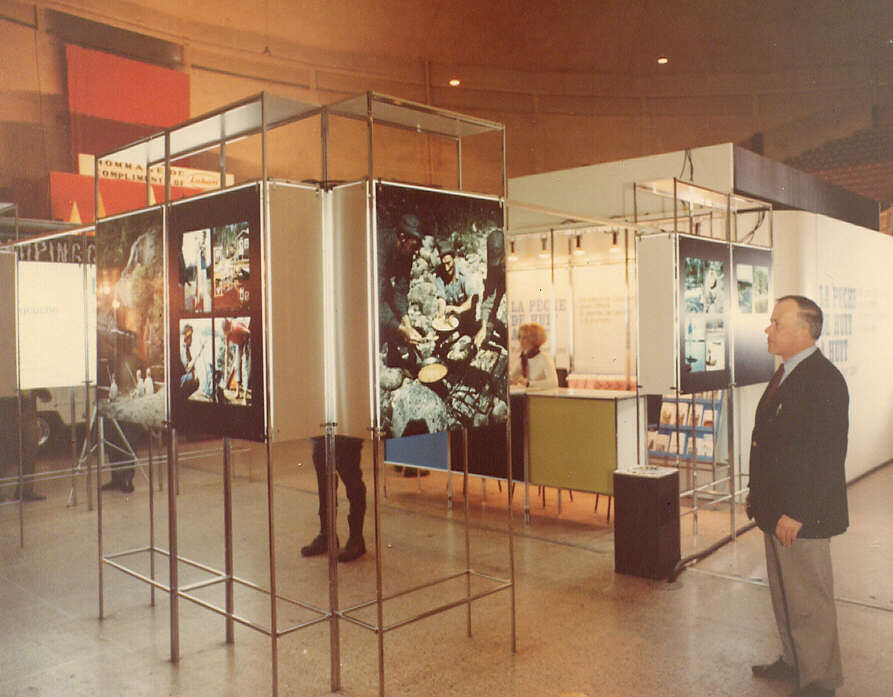 Stand du ministère du Tourisme, de la Chasse et de la Pêche à l'aréna Maurice Richard à Montréal en 1971