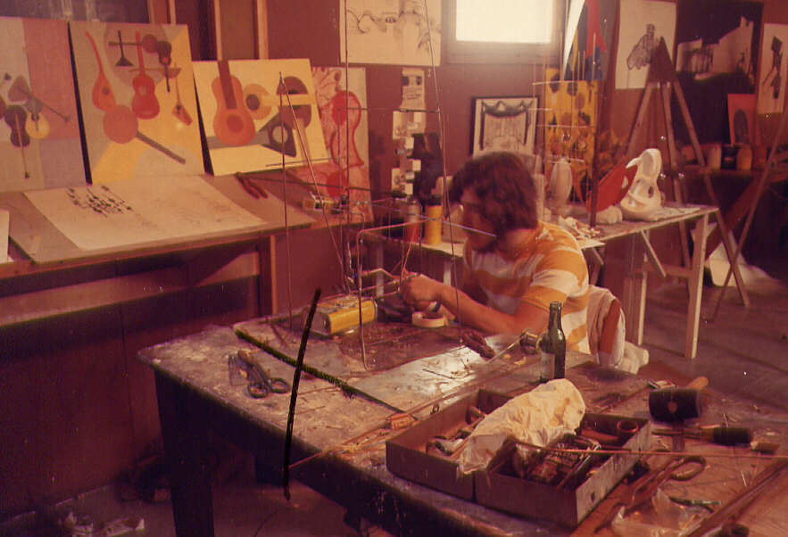 Artiste à l'oeuvre lors du camp des Jeunesses musicales au mont Orford en 1971