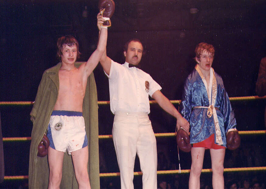 Le vainqueur à la boxe aux Jeux d'hiver du Québec à Montréal en 1972
