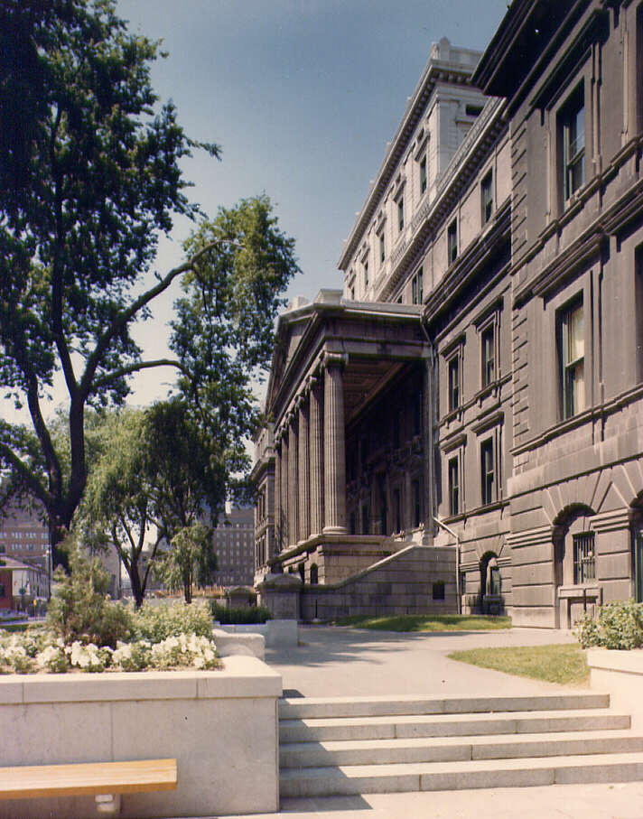 Ancien Palais de justice de Montréal, 1975