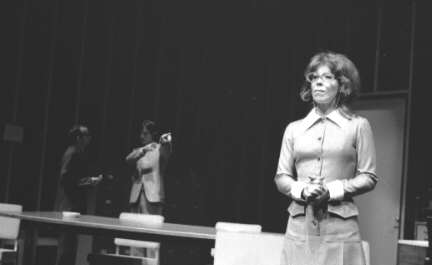 La comédienne Michèle Rossignol dans la pièce «La note de service» de Vaclav Havel, présentée au TNM
