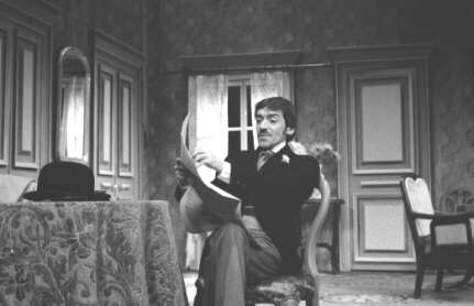 Le comédien Hubert Loiselle dans la pièce «La parisienne» de Henri Becque, présentée au TNM