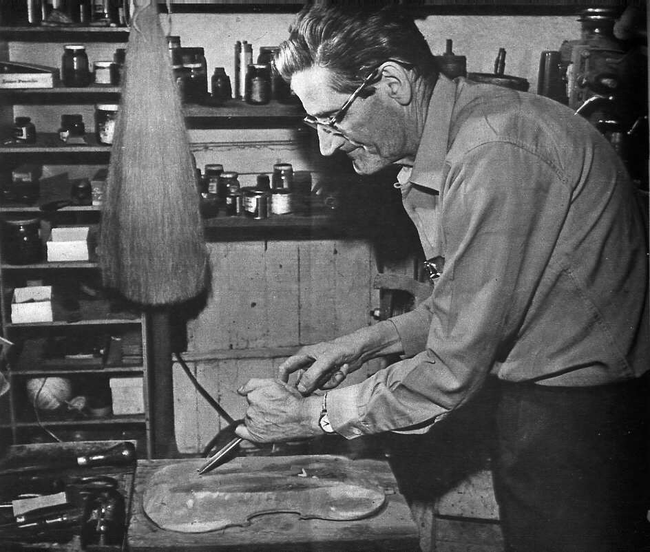 Antoine Robichaud, luthier