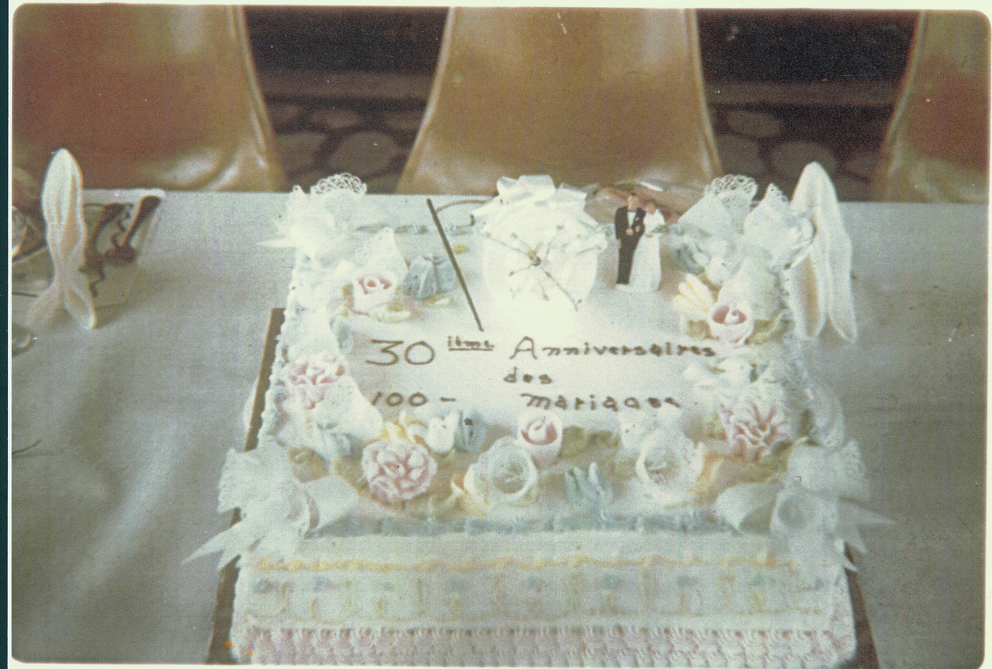 Gâteau du trentième anniversaire des 100 mariages jocistes.
