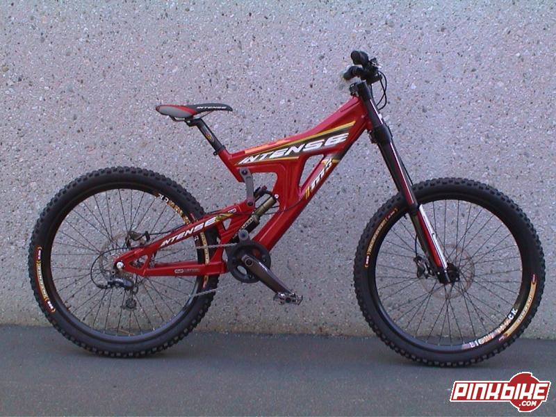 Bicyclette de décente Intense M3 2004