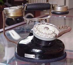 téléphone des années 1924
