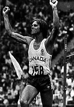 Greg Joy remportant la médaille d'argent au saut en hauteur lors des Jeux olympiques de 1976