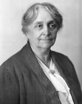 Lucie Bruneau, conseillère municipale de 1940 à 1942