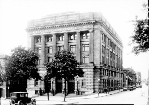 L'annexe de l'hôtel de ville (aujourd'hui cour municipale de Montréal), dans les années 1930