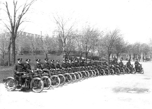 Les motards du corps de police de Montréal