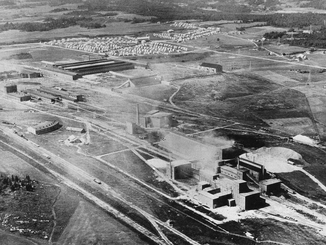 Vue aérienne de l'usine d'aluminium d'Arvida