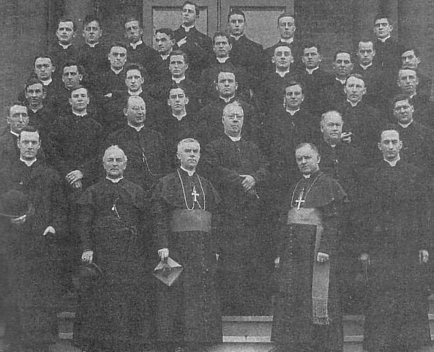 Le clergé du diocèse de Mont-Laurier