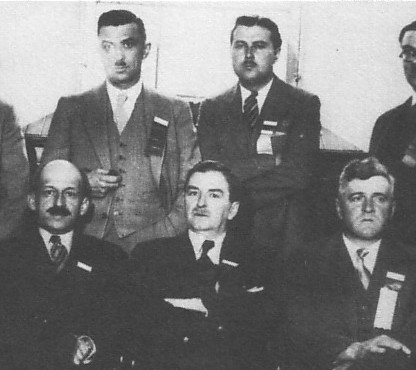 Maurice Duplessis (au centre) lors du congrès au leadership des conservateurs