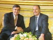 Le premier ministre du Québec, Lucien Bouchard, en compagnie du président français Jacques Chirac, à l'occasion d'une visite en France