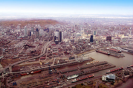 Vue aérienne de la ville de Montréal, 2000