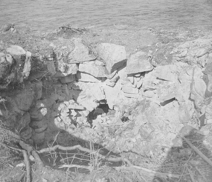 Fouilles archéologiques : Thomas E. Lee tente de retracer les vestiges du combat du Long-Sault à Hawksberry (Île Perrot) en 1961