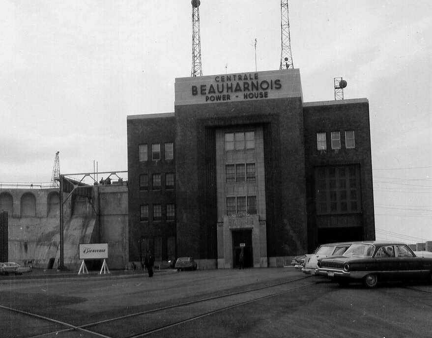 La centrale hydroélectrique de Beauharnois, 1964
