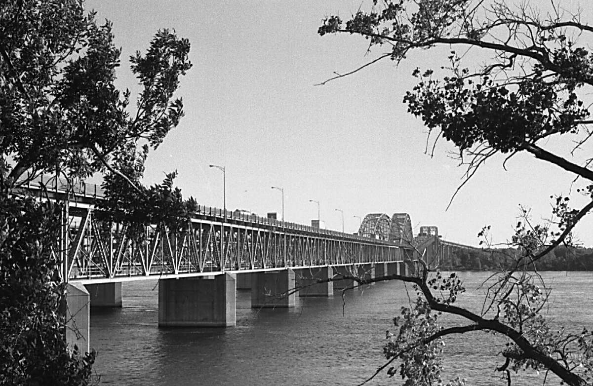 Vue du pont Mercier à Montréal
